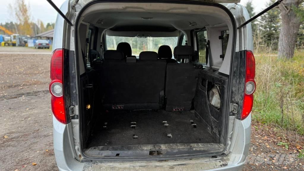 Opel Combo Voiture