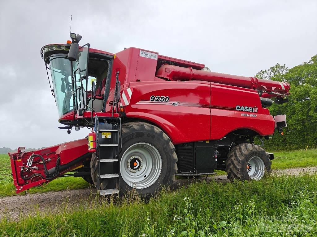 Case IH 9250 Moissonneuse batteuse