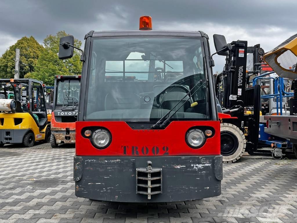 Linde P 250 Chariot remorqueur
