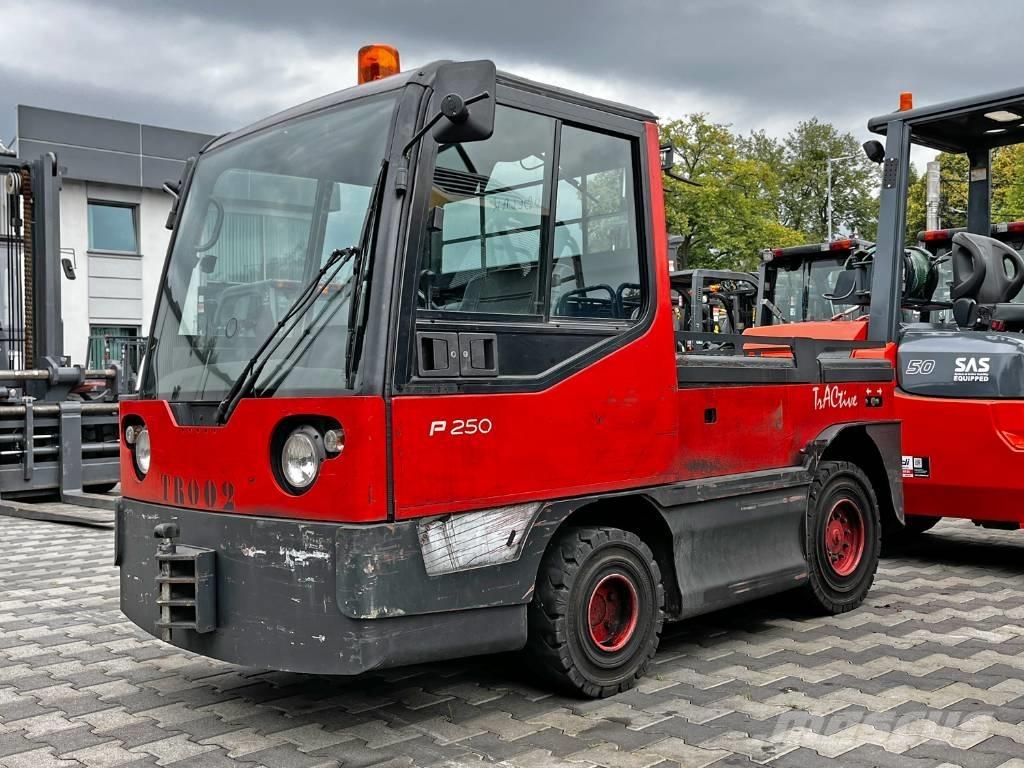 Linde P 250 Chariot remorqueur