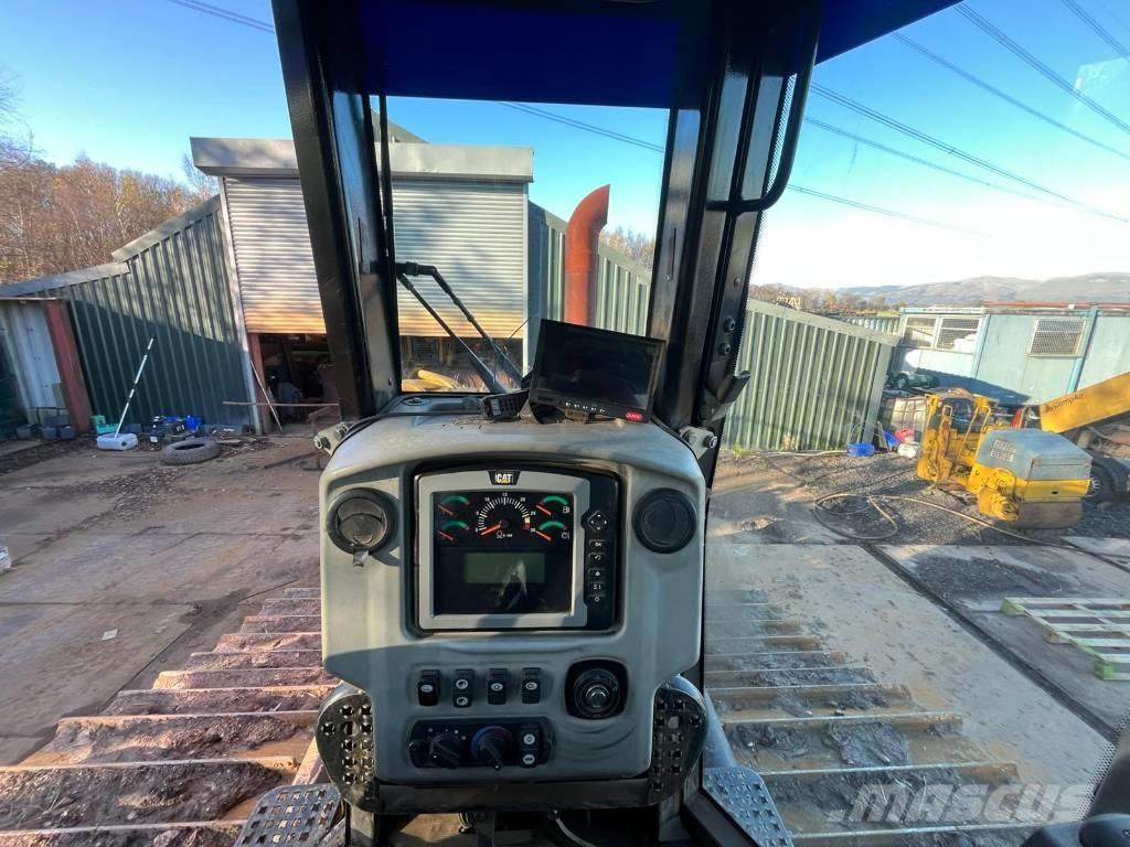 CAT D 6 N LGP Bouteurs sur chenilles