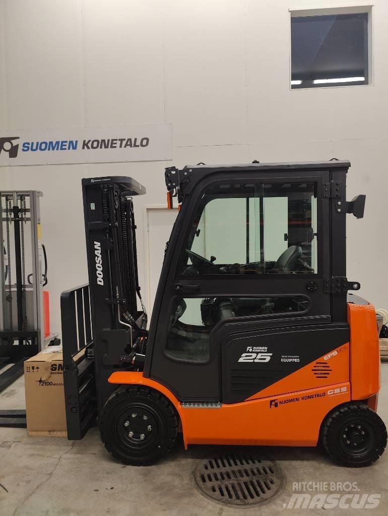 Doosan B25NS TARJOUS! Chariots élévateurs électriques