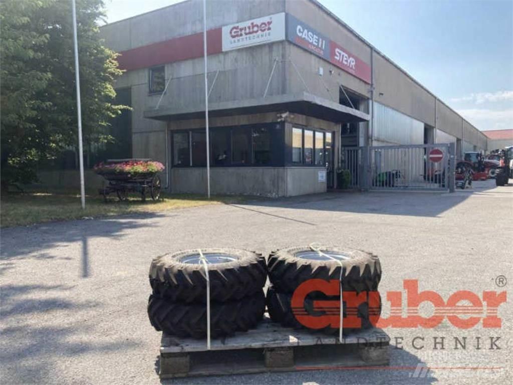 Striegel Bereifung Remorque autochargeuse