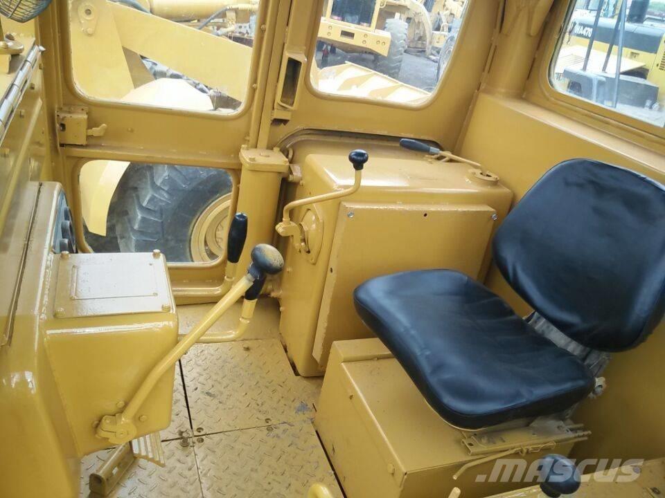 CAT D 7 G Bouteurs sur chenilles