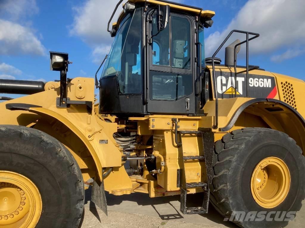 CAT 966 M Chargeuse sur pneus