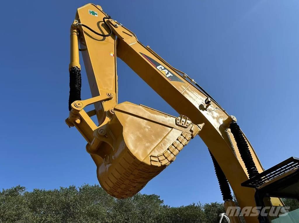 CAT 330 C L Pelle sur chenilles