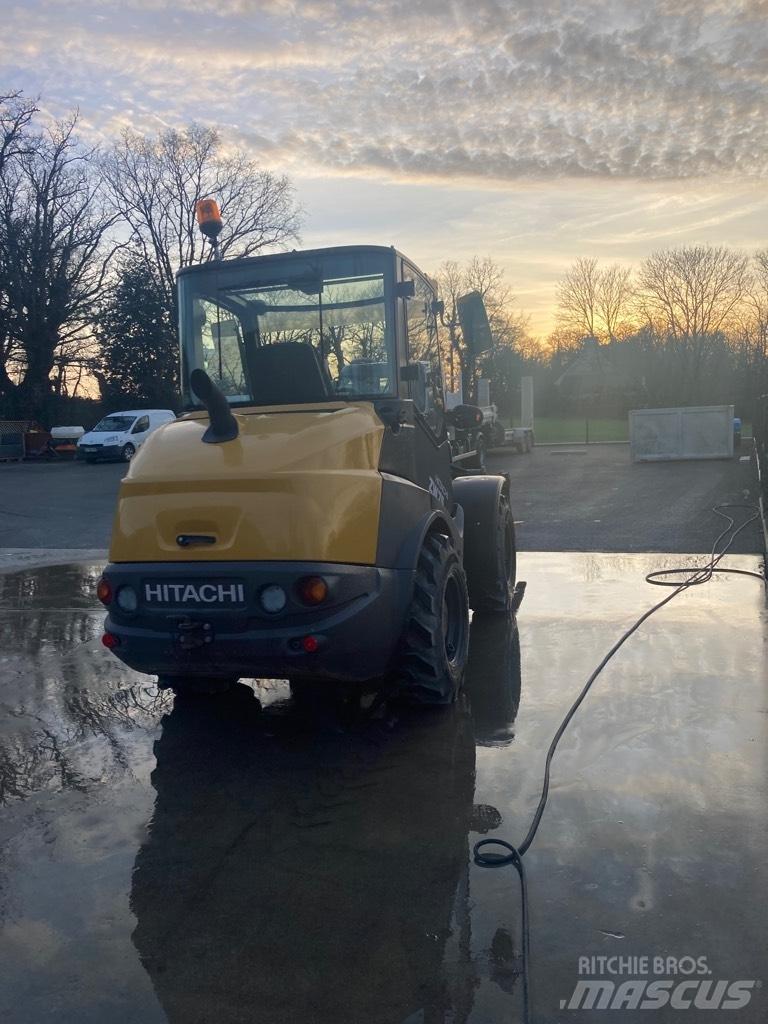 Hitachi ZW 75-6 Chargeuse sur pneus
