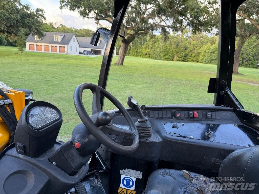 JCB 407 Chargeuse sur pneus
