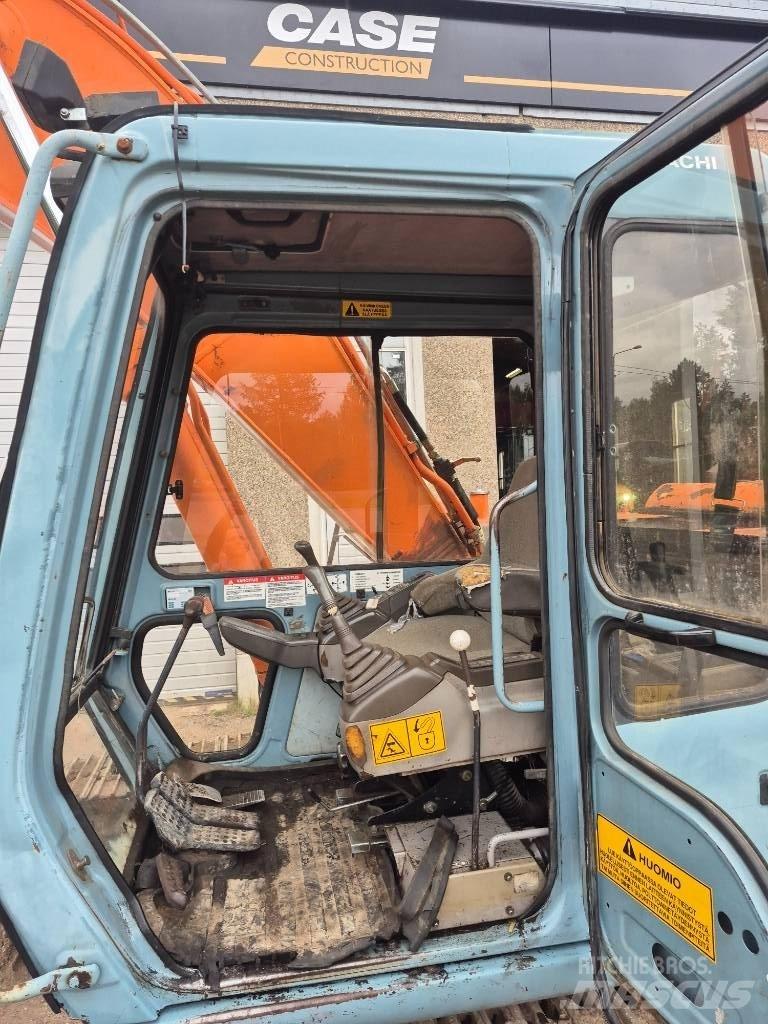 Hitachi EX 200-3 Pelle sur chenilles