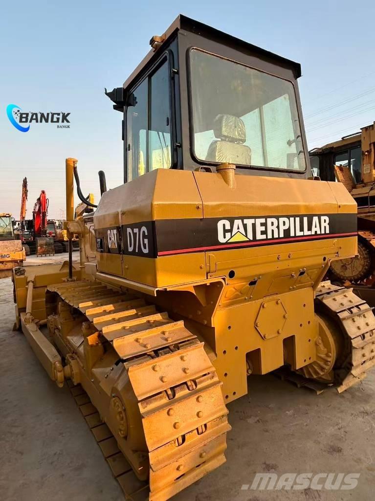 CAT D 7 G Bouteurs sur chenilles