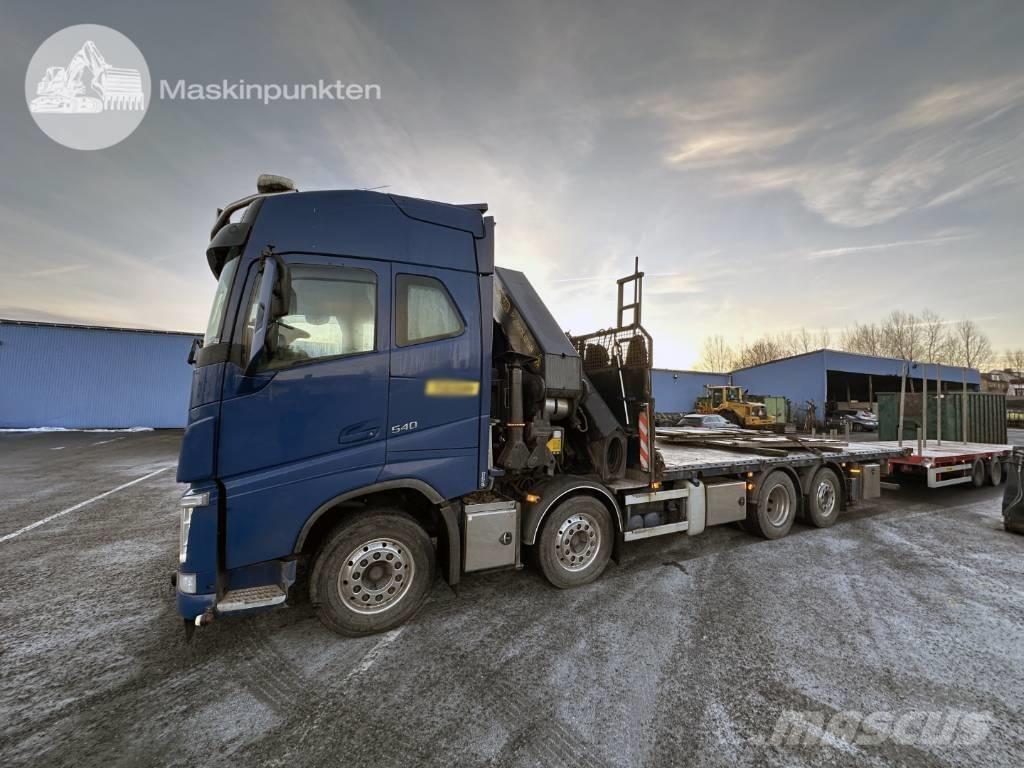 Volvo FH 540 Camion plateau ridelle avec grue