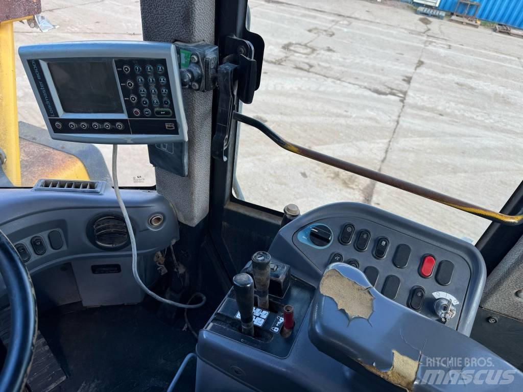 Komatsu WA 470-6 Chargeuse sur pneus