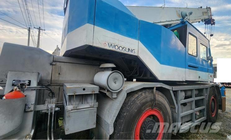 Tadano TR 250 M Grues mobiles