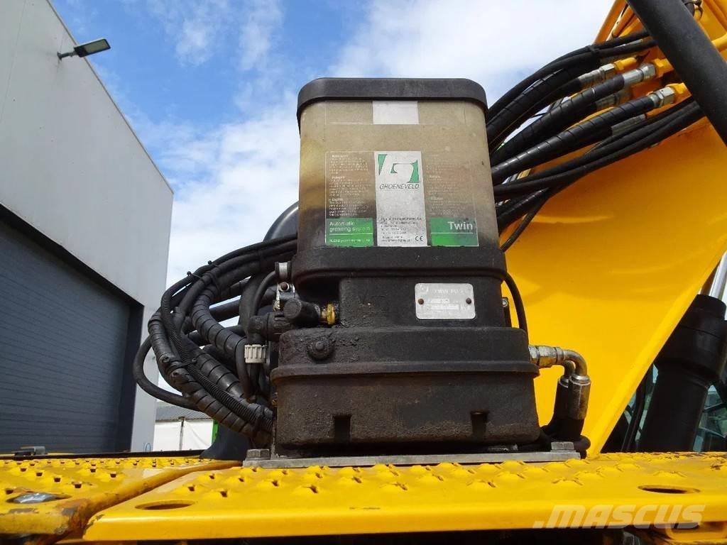 JCB JZ140 Pelle sur chenilles