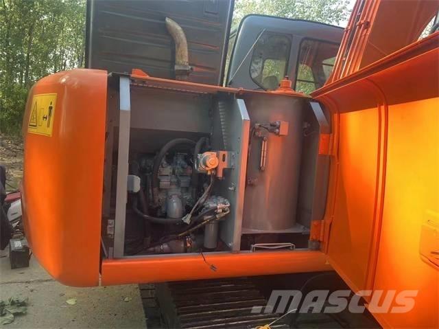 Hitachi EX120 Pelle sur chenilles