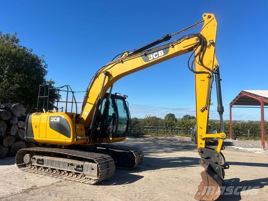JCB JS 130 LC Pelle sur chenilles