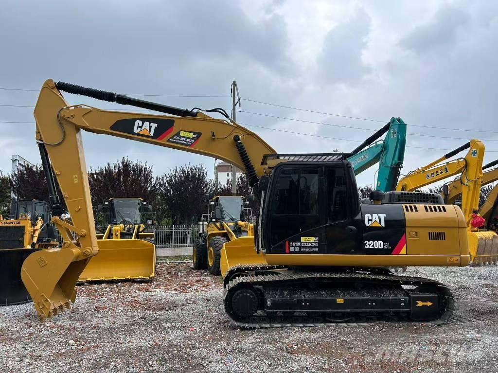 CAT 320 D L Pelle sur chenilles