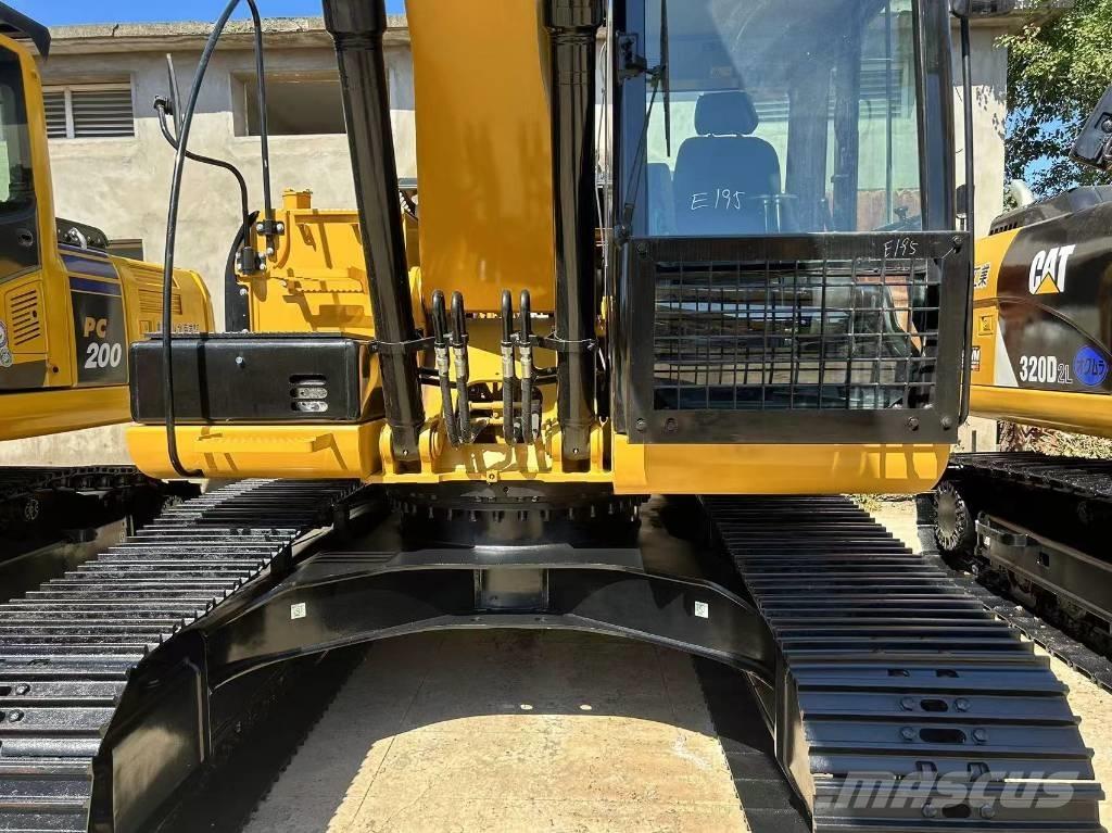 CAT 320 D L Pelle sur chenilles