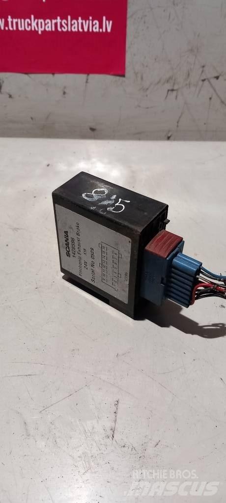 Scania 124.  1428596 Electronique