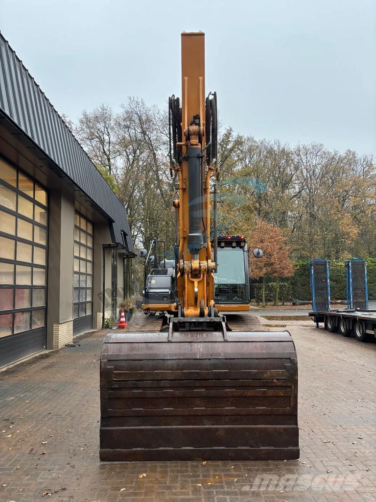 CASE CX 300 D Pelle sur chenilles