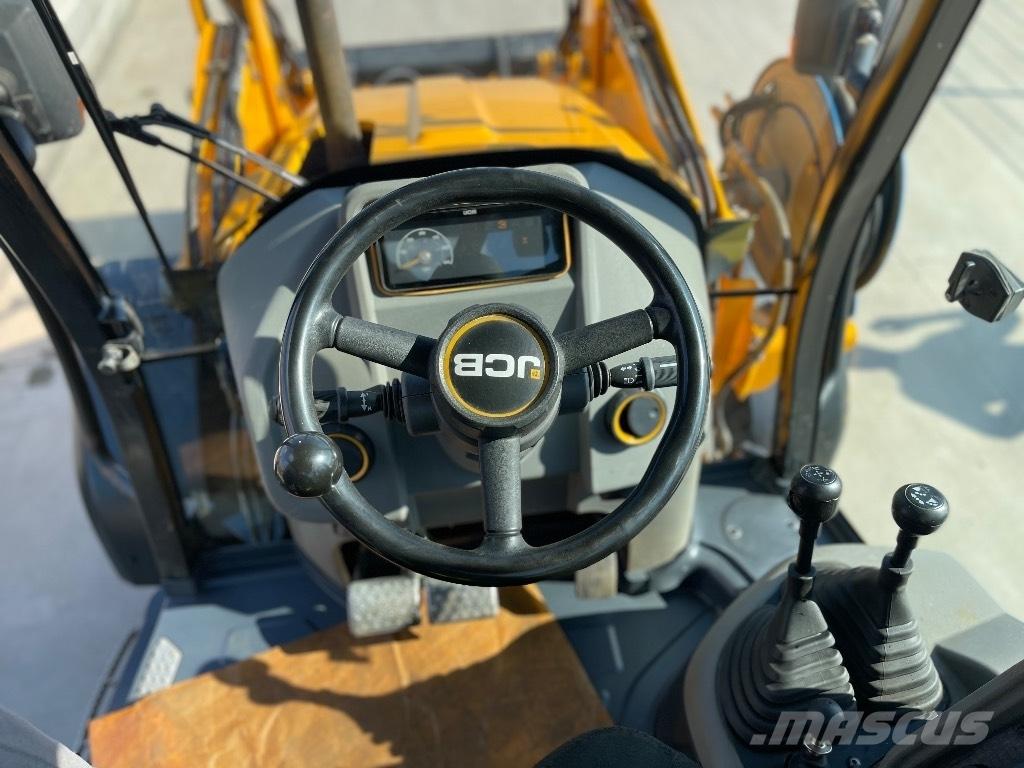 JCB 3 CX / compact Tractopelle