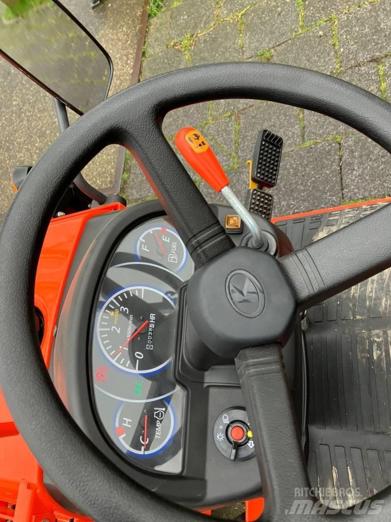 Kubota B1-240 Tracteur
