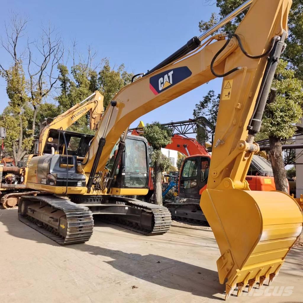 CAT 320 D L Pelle sur chenilles