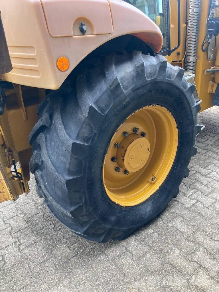 Hydrema 906E Tractopelle