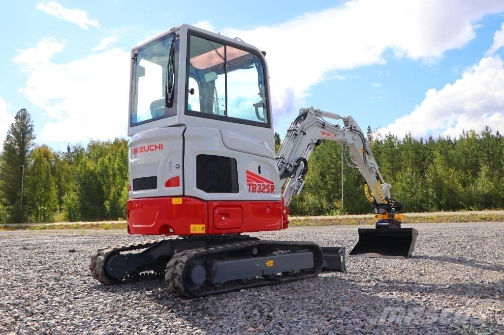 Takeuchi TB325R Mini pelle < 7t