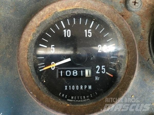  日本車輌  DH500-5 Grue sur chenilles