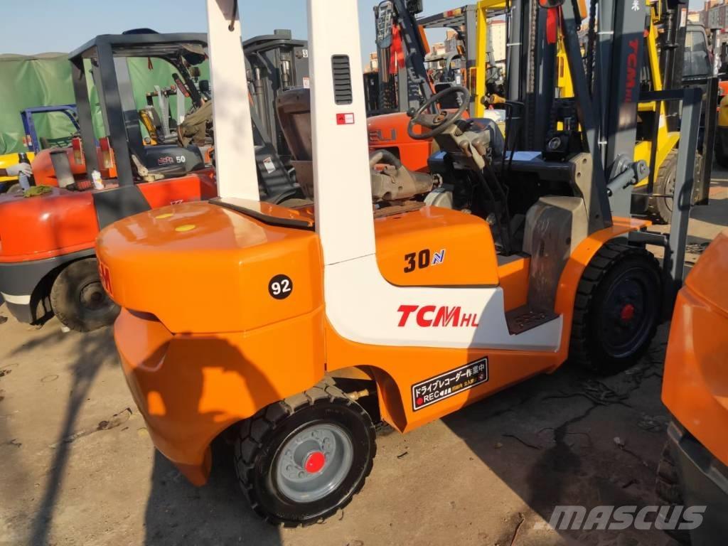 TCM FD30 Chariots diesel