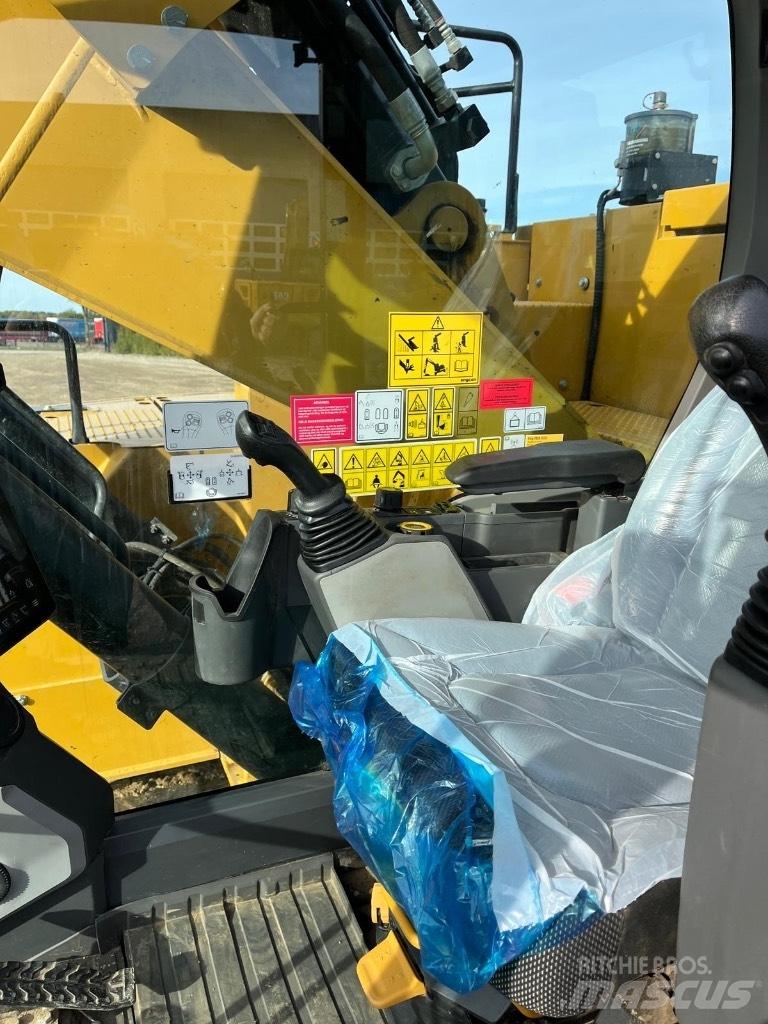 CAT 325 Pelle sur chenilles