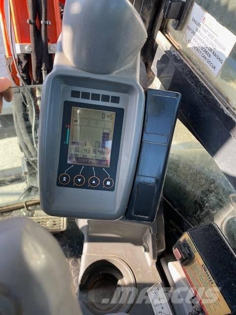 Hitachi u 33 Mini pelle < 7t