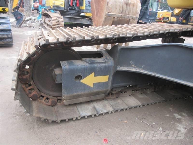 Komatsu PC 210 LC Pelle sur chenilles