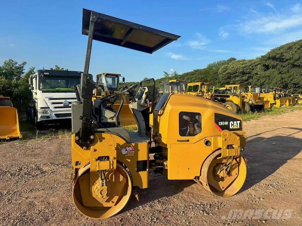 CAT CB 24 B Rouleaux tandem