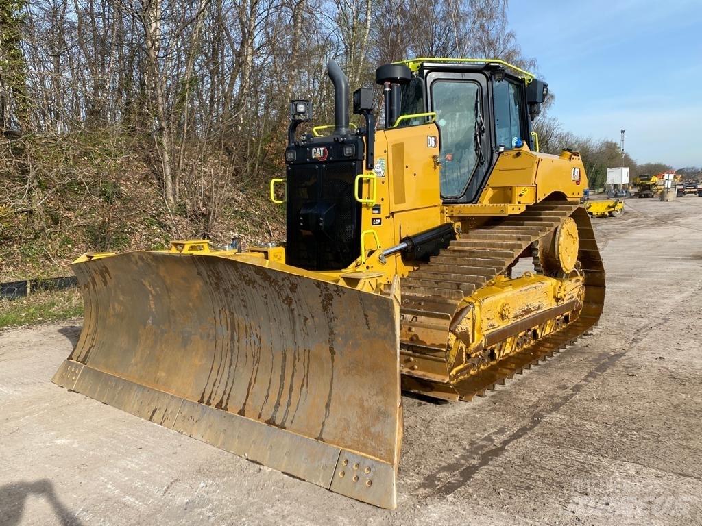 CAT D 6 Bouteurs sur chenilles