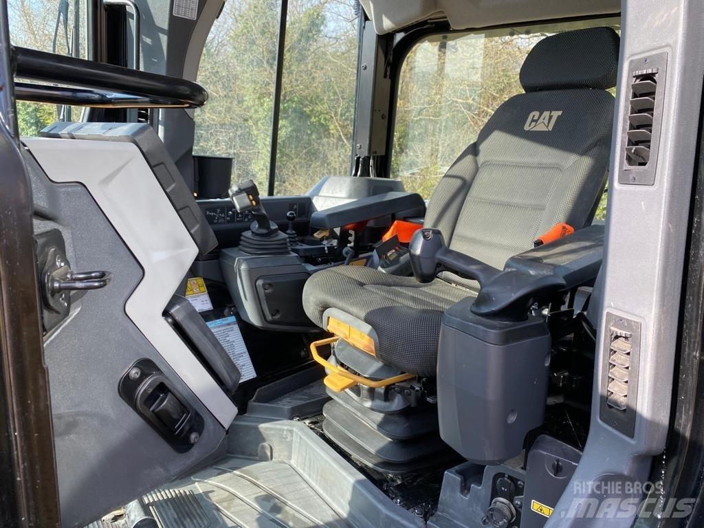 CAT D 6 Bouteurs sur chenilles
