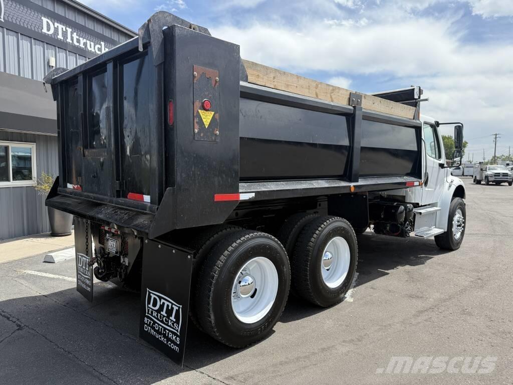 Freightliner M 106 Camion benne