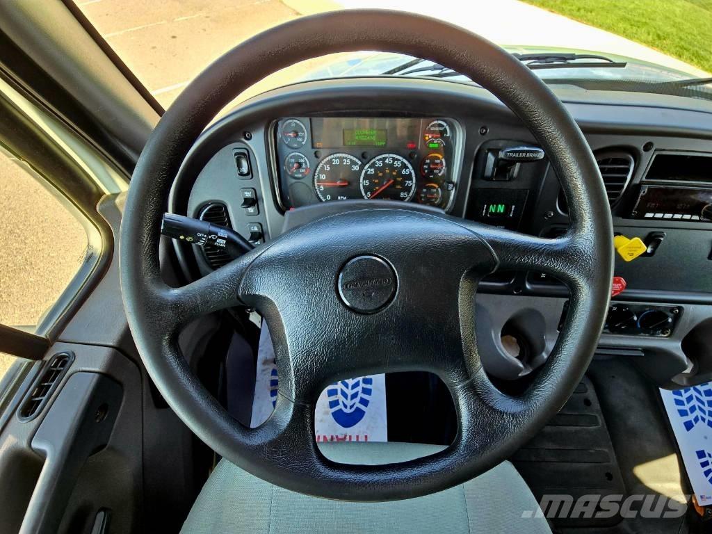 Freightliner M 106 Tipper trucks