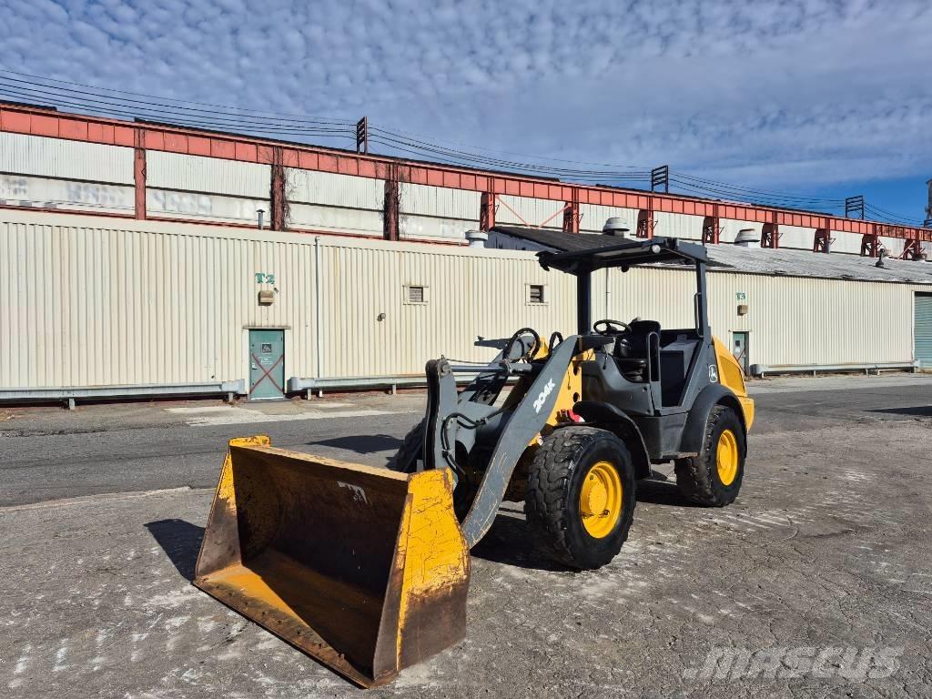 John Deere 204 K Chargeuse sur pneus