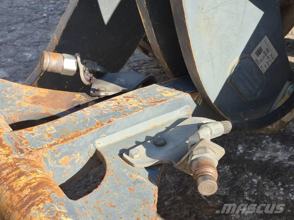 John Deere 204 K Chargeuse sur pneus