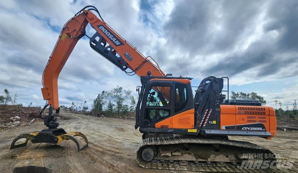 Doosan DX 225 LC-5 Pelle sur chenilles