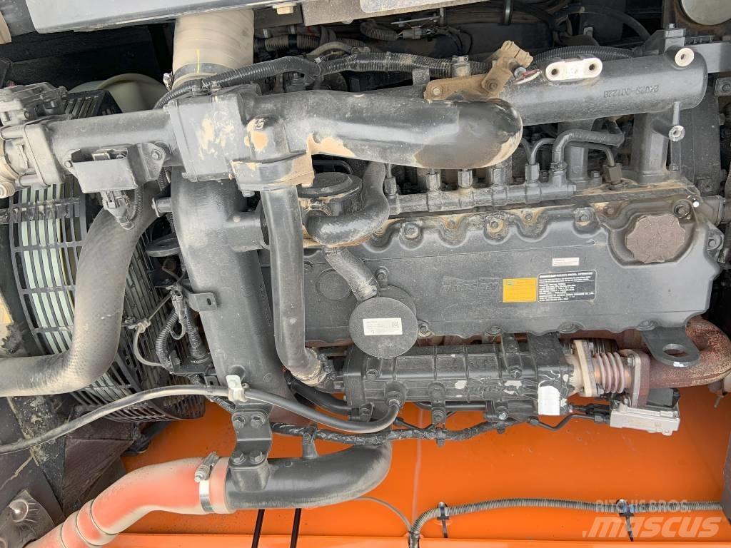 Doosan DX 225 LC-5 Pelle sur chenilles