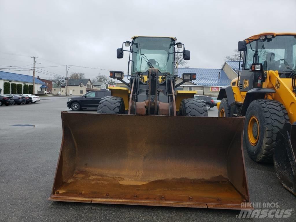 Komatsu WA 200 Chargeuse sur pneus
