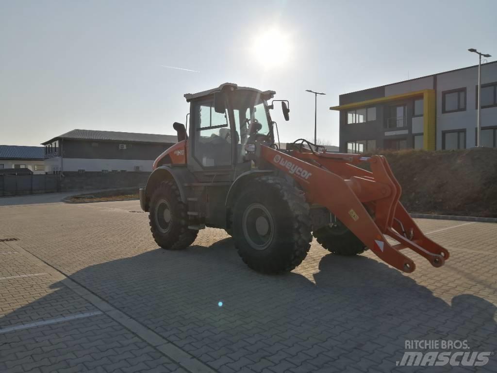 Atlas AR640 Chargeuse sur pneus