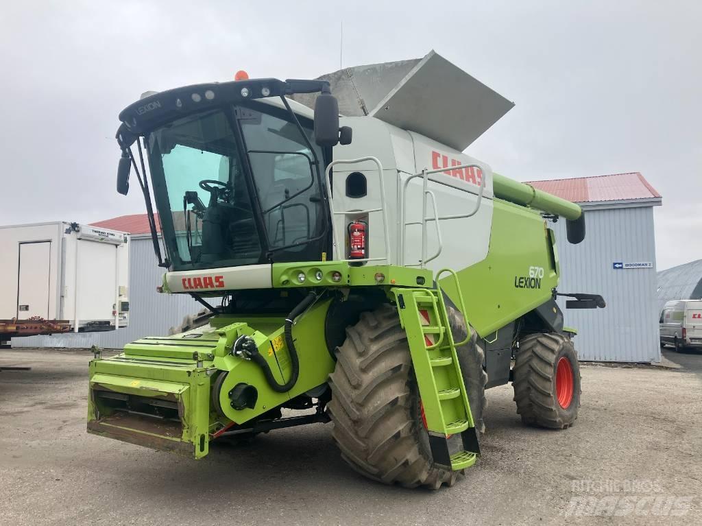 CLAAS Lexion 670 Moissonneuse batteuse