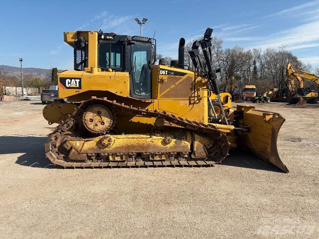 CAT D 6 T LGP VPAT Bouteurs sur chenilles