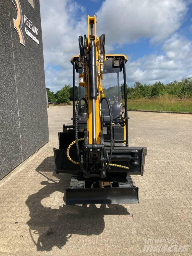 JCB 19 C-IE Mini pelle < 7t