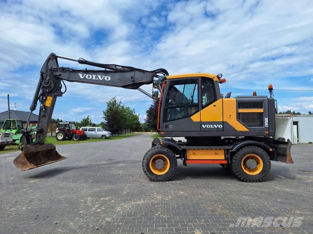 Volvo EW 160 E Pelle sur pneus