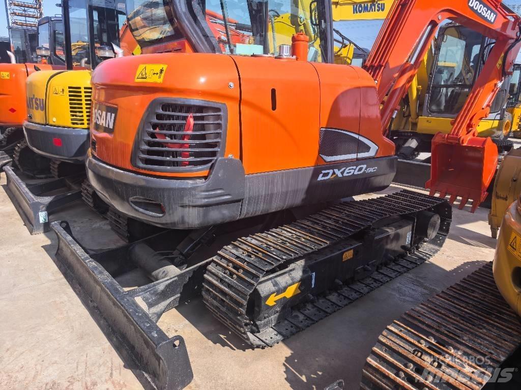 Doosan DX 60-9 C Mini pelle < 7t